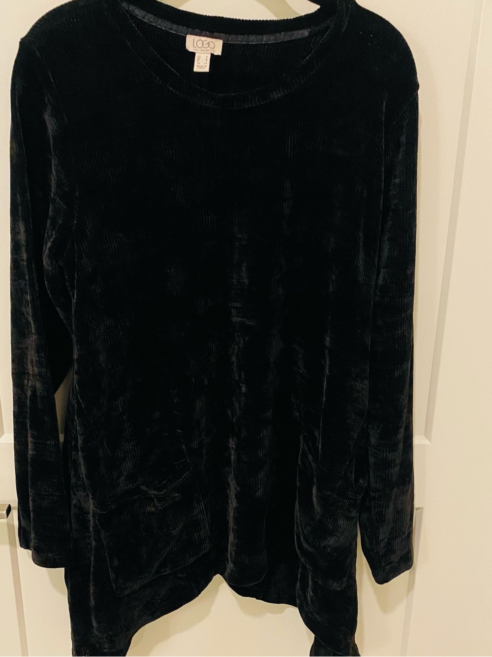 Logo by Lori Goldstein Soft Velvet Long Sleeve Top in Deep Charcoal/black - Picture 1 of 3